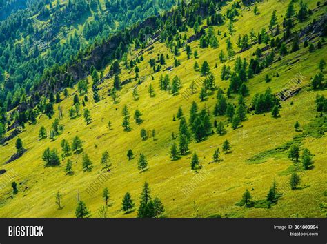 Green Mountain Scenery Image & Photo (Free Trial) | Bigstock