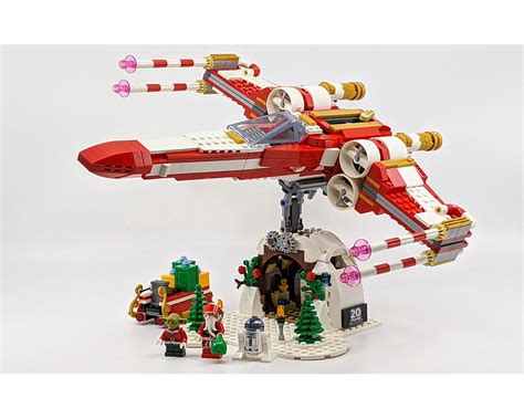 Lego Set 4002019 1 Yuletide Squadron Xmas Wing Starfighter 2019 Lego