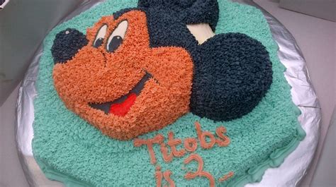 Mickey Mouse Character Cake