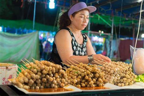 Thai street food editorial photography. Image of female - 72121847