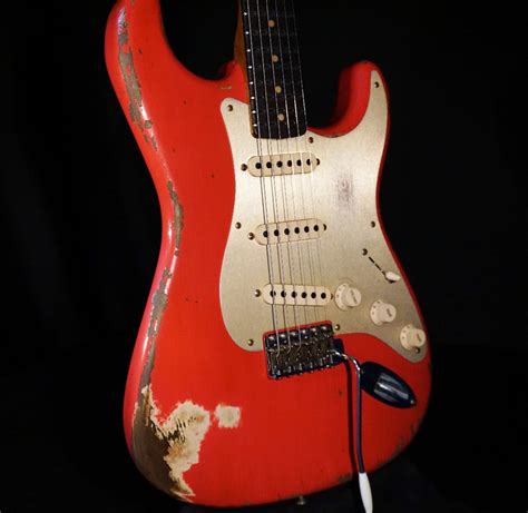 Fender 2017 Limited Heavy Relic 59 Roasted Stratocaster Aged Fiesta Red Guitar Streetsoundsnyc