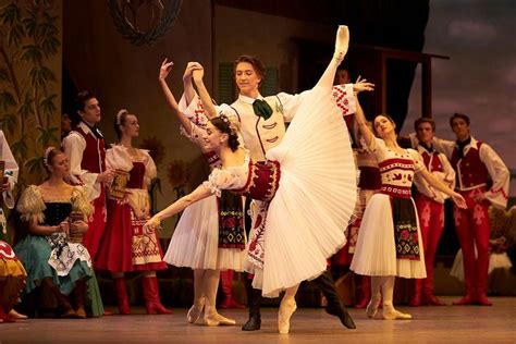 Marianela Nu Ez As Swanilda And Vadim Muntagirov As Franz In Copp Lia