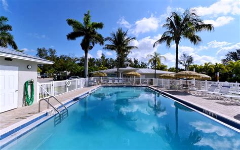 Holiday Cove RV - Bradenton RV Condos