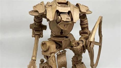 A fan’s made a Warhammer 40k Imperial Knight from cardboard