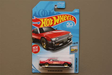 Hot Wheels Factory Fresh Nissan Skyline R Red Black