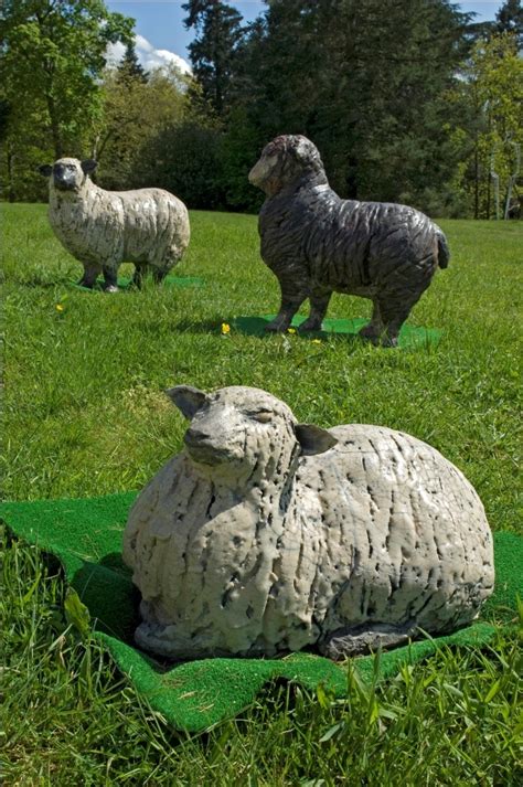 Mado Baron Rouge Et Puzzle Sheep Moutons Raku De Joanna Hair