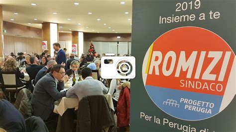 Andrea Romizi Sindaco Le Foto Della Cena Elettorale Con Trecento Persone