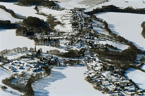 Luftbild Carwitz Winterluftbild Seen Kette Und Uferbereiche Des Sees