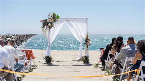 Beach Wedding Gallery | Check out some of our past Beach Weddings.