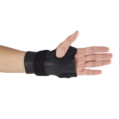 Mueller Adjustable Wrist Brace With Splint Sports Supports