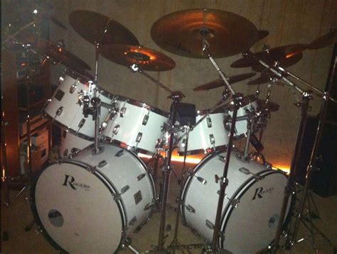 Vintage 1970s Rogers Big R Drum Set In New England White 楽器