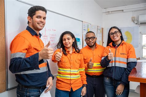 Aprende Sobre Los Programas De Desarrollo Del Talento En Barrick Pueblo