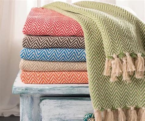 mix weaving cotton throws  home hotels  rs piece  panipat