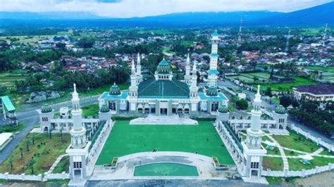 5 Wisata Religi Di Tasikmalaya Menelusuri Jejak Sejarah Dan Spiritualitas