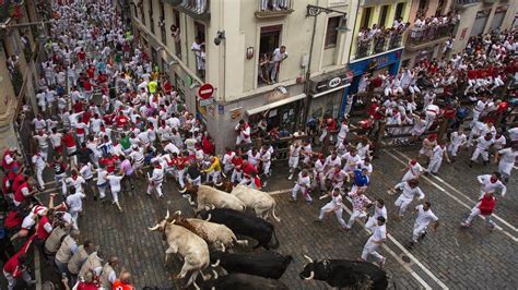 Spain S San Fermin Bull Running Festival Kicks Off YouTube