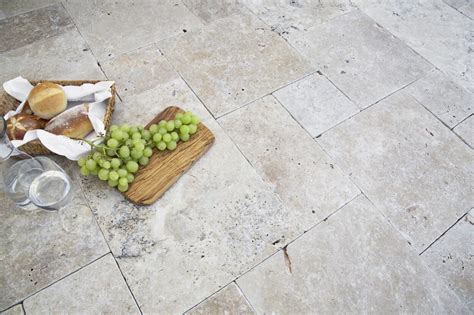 Terrassenplatten Travertin Tuscany Rustico Naturstein Crafted Stone