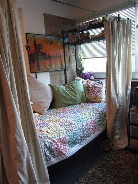 20 Diy Dorm Canopy Beds Homemydesign Dorm Sweet Dorm Cool Dorm