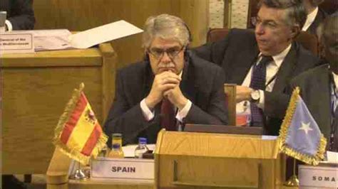 Canciller español pide un mayor acercamiento euro árabe para pacificar