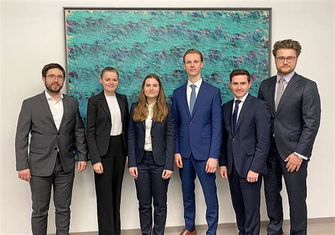 Telders Moot Court Team Der Uni Düsseldorf Zum Probepleading Im