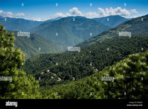 Eastern Bhutan Mongar Yadi Loops Highway To Trashigang Climbing