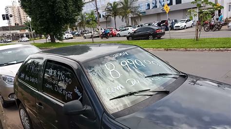 Feirão de carros usados no estacionamento do Estádio Serra Dourada em