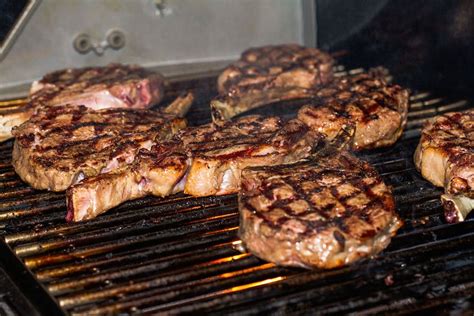 How To Grill Ribeye Steak On Gas Grill Temperature