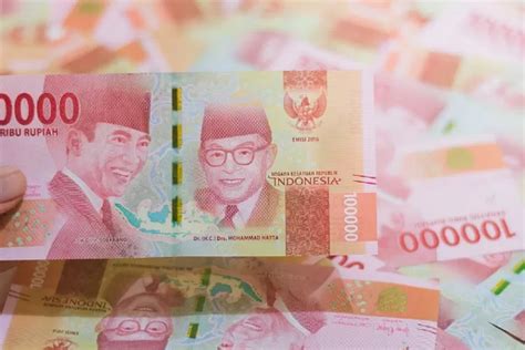 Resmi Naik 8 Persen Inilah Gaji Pns Terbaru Bagi Golongan Ii A Yang Telah Diatur Dalam Pp Nomor