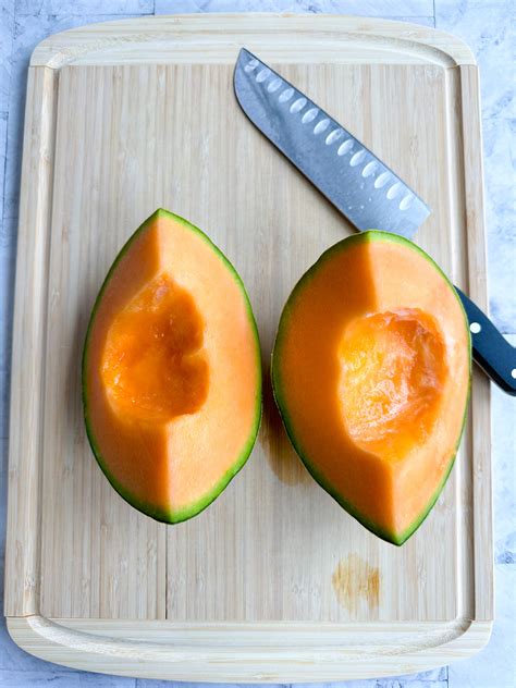 cantaloupe how to cut 4