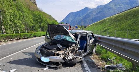 Incidente Stradale A Verr S In Localit Torille Donna In Rianimazione