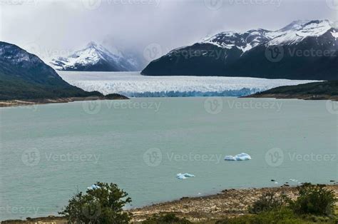 Glacier and clouds in Patagonia, Santa Cruz Province, Argentina ...