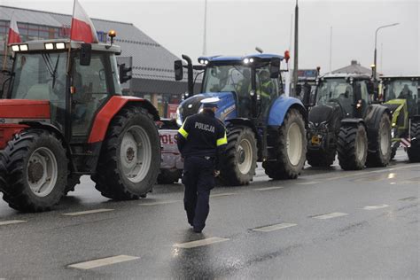 Protest Rolnik W Utrudnienia Na Dk