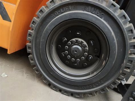 Solid Tyre For Forklift For Industrial At Best Price In Katni ID