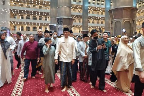 Malam Takbiran Di Masjid Istiqlal Sandiaga Uno Bicara Peluang Ekonomi