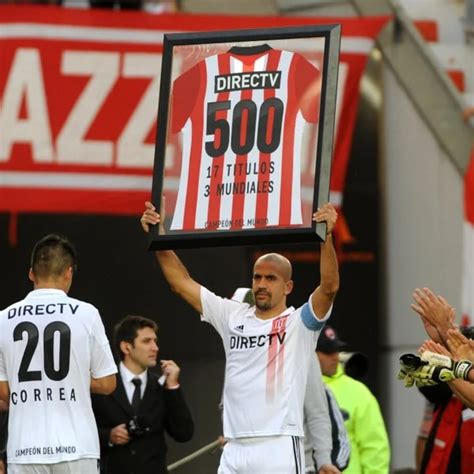 Verón Feliz En Su Despedida En La Carrera De Un Jugador No Se Podía