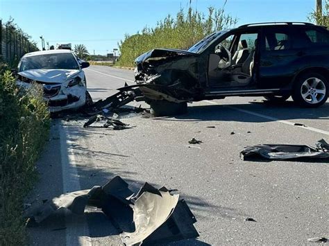 Partinico Scontro Fra Due Auto Impatto Violento E Feriti