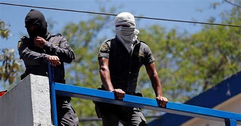 Guardias Toman Las Cárceles De Guatemala Para Presionar Por Aumento