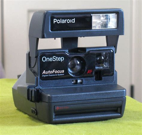 Polaroid One Step Auto Focus Instant 600 Film Camera W Strap Ebay