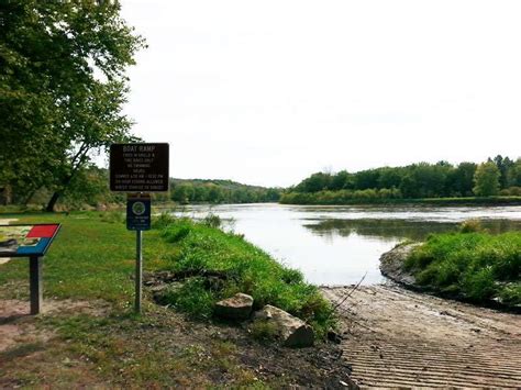 Yellow Banks Park In Pleasant Hill Iowa Ia Campground Views