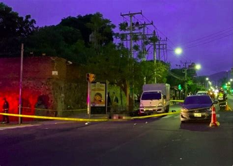 Accidente De Tránsito Deja Un Motociclista Muerto Y Uno Lesionado Sobre