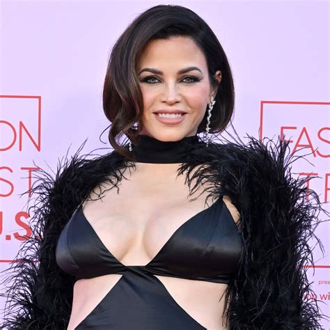 Pregnant Jenna Dewan Poses Naked In Open Window In Riskiest Photo Yet