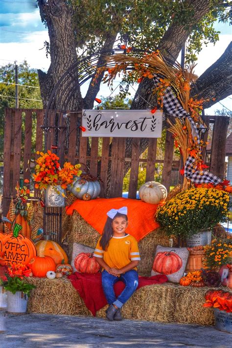 Pin by Wilhelmina Burden on Fall Festival Decor | Fall photo booth ...