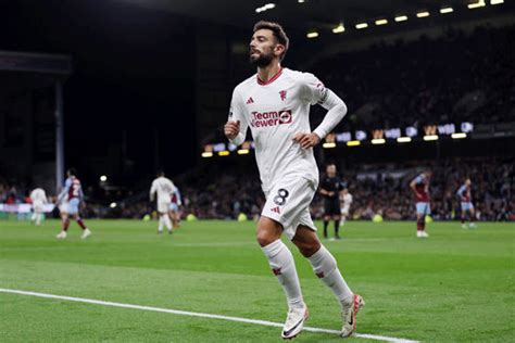 Manchester United Champions League Manchester United Captain Bruno Fernandes Rates Burnley