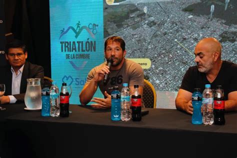 Municipal PRESENTARON LA 38 EDICIÓN DEL TRIATLÓN DE LA CUMBRE