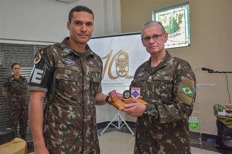 Coes O Marca Homenagem Dos Integrantes Do Cmn Ao Gen Ex Costa Neves