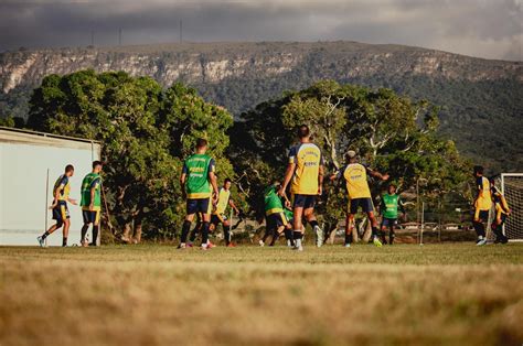 Itabaiana faz primeiro treino visando clássico contra o Confiança