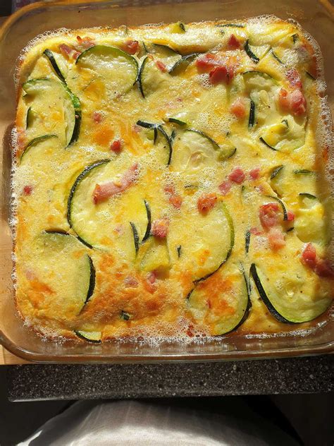 Recette de Gâteau ultra moelleux aux courgettes et lardons prepa 20 mns