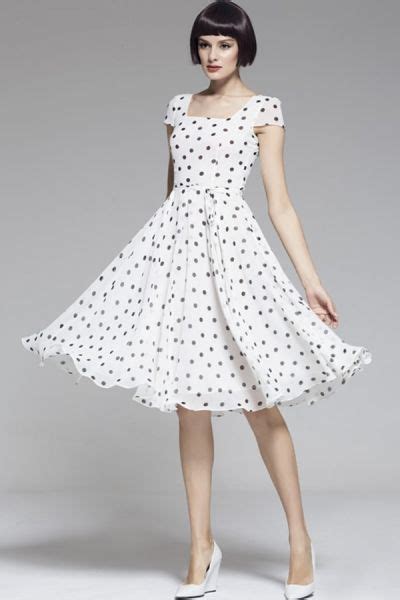 Be Trendy: Wear Polka Dots Designs - Top Dreamer