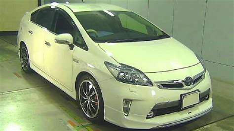 Toyota Prius G Touring Selection Leather Package Pakwheels Blog