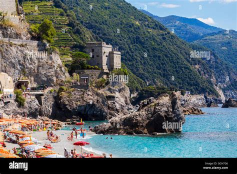 Ein Strand Sicht Von Monterosso Al Mare Stoppen Das Erste Dorf Im