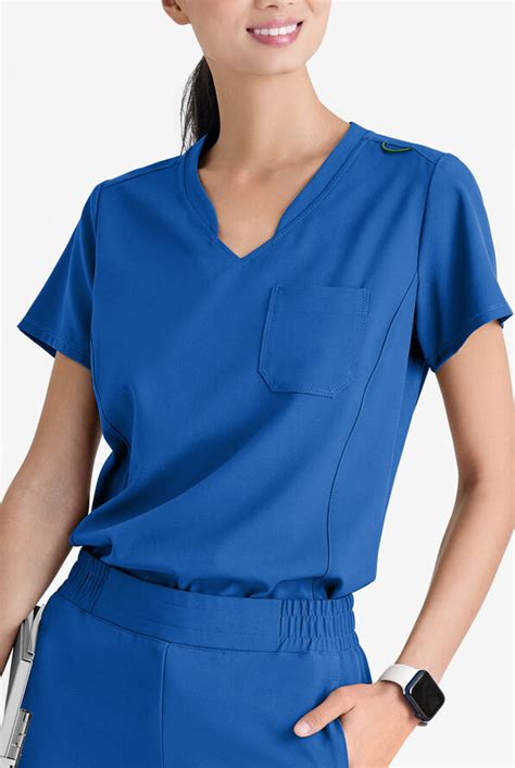 Greys Anatomy By Barco Evolve Sustainable Stretch Sway Womens 1 Pocket Tuck In V Neck Scrub